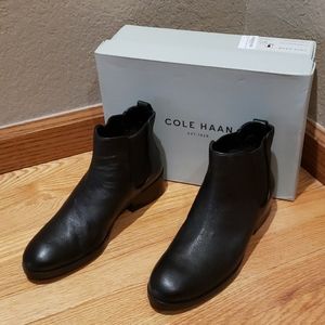 NWT Size 9.5 Cole Haan Chelsea Boots